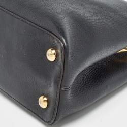 Pre Owned Louis Vuitton Black Taurillon Leather Capucines PM Bag