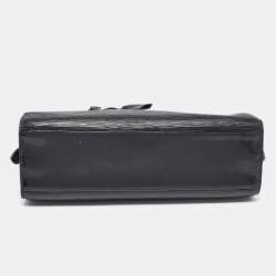 مملوكة مسبقًا Louis Vuitton Black Electric Epi Leather Pont Neuf PM Bag