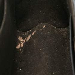 مملوكة مسبقًا Louis Vuitton Black Epi Leather Twist MM Bag