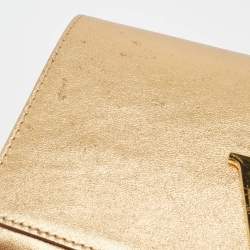 Pre Owned حقيبة كلتش لوي فيتون لويز جلد لامعة باودر بيج