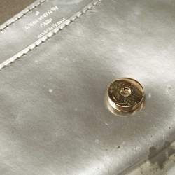 Pre Owned Louis Vuitton Givre Vernis Louise PM NM Chain Clutch