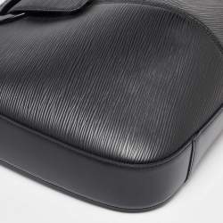 مملوكة مسبقًا Louis Vuitton Black Epi Leather Reverie Bag