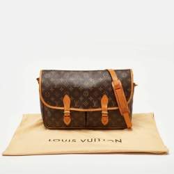 Pre Owned Louis Vuitton Monogram Canvas Sac Gibeciere GM Bag