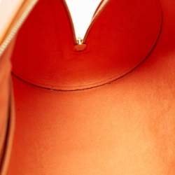 مملوكة مسبقًا Louis Vuitton Mandarin Epi Leather Soufflot Bag