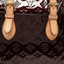 Pre Owned Louis Vuitton Amarante Monogram Vernis Summit Drive Bag