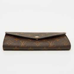 مملوكة مسبقًا Louis Vuitton Monogram Canvas Sarah Wallet