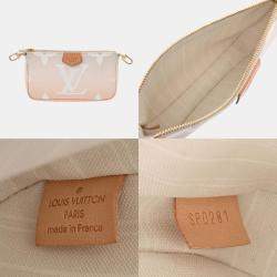Louis Vuitton Monogram Multi Pochette Accessory Plume Giant Shoulder Bag