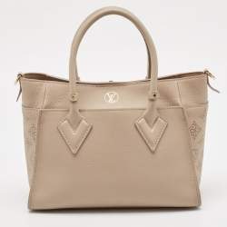 Pre Owned Louis Vuitton Galet Monogram Mahina Leather On My Side PM Bag