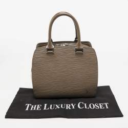 Pre Owned Louis Vuitton Pepper Epi Leather Pont Neuf PM Bag