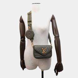 مملوكة مسبقًا Louis Vuitton Green Khaki Leather Multi Pochette New Wave Bag