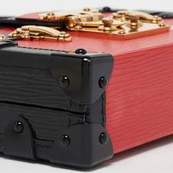 مملوكة مسبقًا Louis Vuitton Black/Red Epi Leather Petite Malle Bag