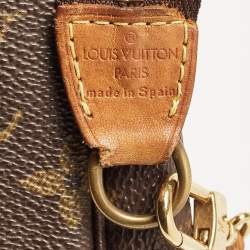 مملوكة مسبقًا Louis Vuitton Monogram Canvas Pochette Accessoires 