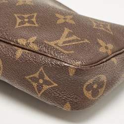 مملوكة مسبقًا Louis Vuitton Monogram Canvas Pochette Accessoires 