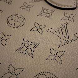  Louis Vuitton Monogram Mahina Blossom PM Bag