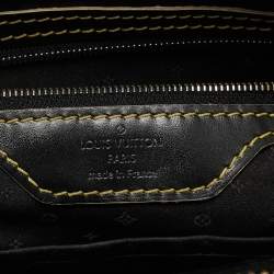 مملوكة مسبقًا Louis Vuitton Black Suhali Leather Lockit MM Bag