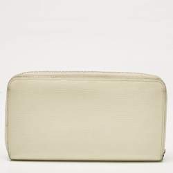 Louis Vuitton Ivory Epi Leather Zippy Wallet