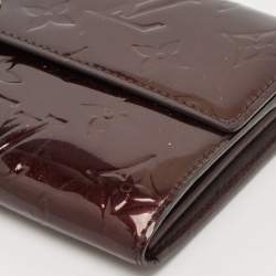 Pre Owned Louis Vuitton Amarante Monogram Vernis Sarah Wallet