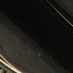 مملوكة مسبقًا Louis Vuitton Black Leather Louise Chain Clutch