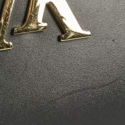 مملوكة مسبقًا Louis Vuitton Black Leather Louise Chain Clutch