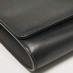 مملوكة مسبقًا Louis Vuitton Black Leather Louise Chain Clutch