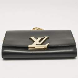 مملوكة مسبقًا Louis Vuitton Black Leather Louise Chain Clutch