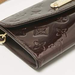 مملوكة مسبقًا حقيبة كلتش لوي فيتون صنست بوليفارد فيرنيه مونوغرامي عنابي