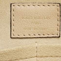 مملوكة م سبقًا Louis Vuitton Dune Monogram Canvas and Leather Kimono Bag