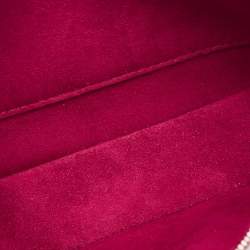 مملوكة مسبقًا Louis Vuitton Fuchsia Epi Leather Pochette Accessoires Bag