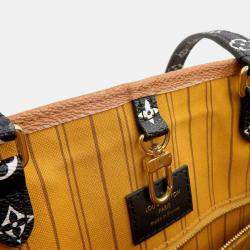 Louis Vuitton Noir Canvas Giant Monogram Jungle OnTheGo GM Tote Bag