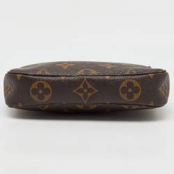 مملوكة مسبقًا Louis Vuitton Monogram Canvas Mini Pochette Accessoires Bag