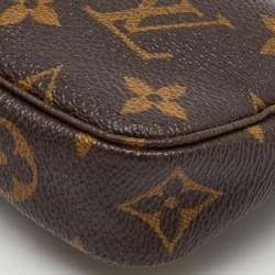 مملوكة مسبقًا Louis Vuitton Monogram Canvas Mini Pochette Accessoires Bag