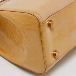 Louis Vuitton Blanc Corail Monogram Vernis Brea GM Bag