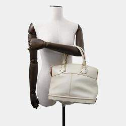 Pre Owned Louis Vuitton Blanc Suhali Leather PM Lock It 