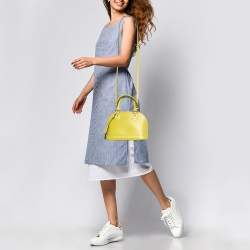 مملوكة مسبقًا Louis Vuitton Pistache Epi Leather Alma BB Bag