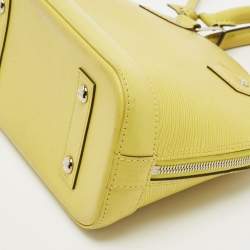 مملوكة مسبقًا Louis Vuitton Pistache Epi Leather Alma BB Bag