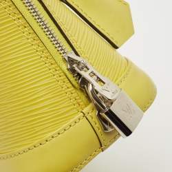 مملوكة مسبقًا Louis Vuitton Pistache Epi Leather Alma BB Bag