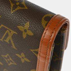 Louis Vuitton Monogram Pochette Dame PM Clutch