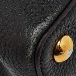 Pre Owned Louis Vuitton Black Leather Capucines BB Bag
