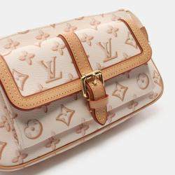 Louis Vuitton Beige Maxi Canvas Leather Pochette Accessories Shoulder Bag