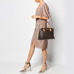 مملوكة مسبقًا Louis Vuitton Monogram Canvas Rivoli MM NM Bag