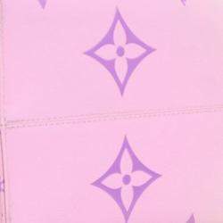 Louis Vuitton Pink Monogram Giant Spring in the City OnTheGo GM