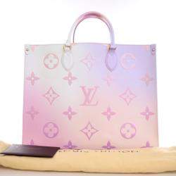 Louis Vuitton Monogram Giant Spring In The City OnTheGo GM