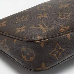 Pre Owned Louis Vuitton Monogram Canvas Pochette Accessoires Bag