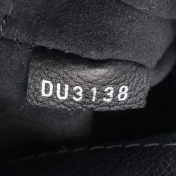 Pre Owned Louis Vuitton Lock Me Ever MM Black Top Handle Bag