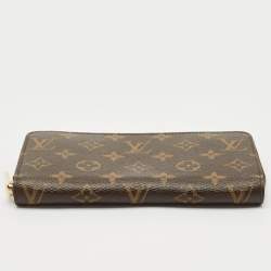 Louis Vuitton Monogram Canvas Zippy Wallet
