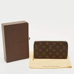 Louis Vuitton Monogram Canvas Zippy Wallet