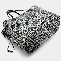 Louis Vuitton Neverfull Mm Tote Bag Monogram Jacquard Noir (Black)