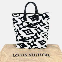 Louis Vuitton Tufted Monogram Cabas Shoulder Bag Vertical Tote Coated Canvas Black