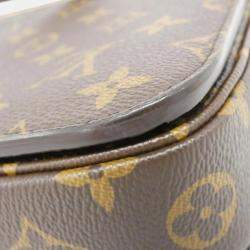 Louis Vuitton Pochette Metis MM Monogram Canvas Shoulder Bag