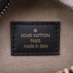 Louis Vuitton Lv Crafty Boite Chapeau Soupour Claim Rouge Monogram / Giant